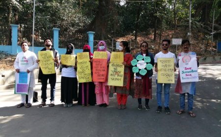 বইবন্ধুর পরিবেশ সচেতনতা নিয়ে মানব বন্ধন